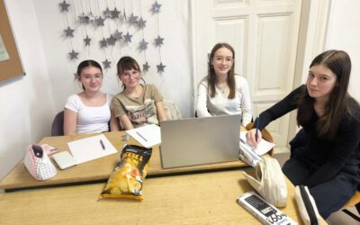 DJEVOJČICE U STEM-U