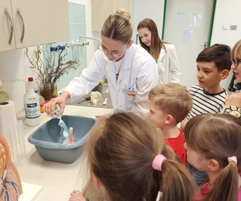 LOGIČARI U SVIJETU BIOLOGIJE