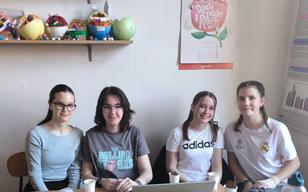 EKIPNO NATJECANJE DJEVOJČICE U STEM-u